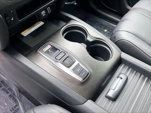 Used 2023 Honda Passport TrailSport image 17