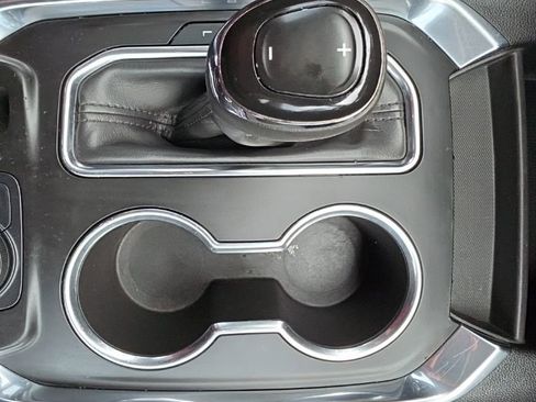 Used 2019 Chevrolet Traverse LS image 19