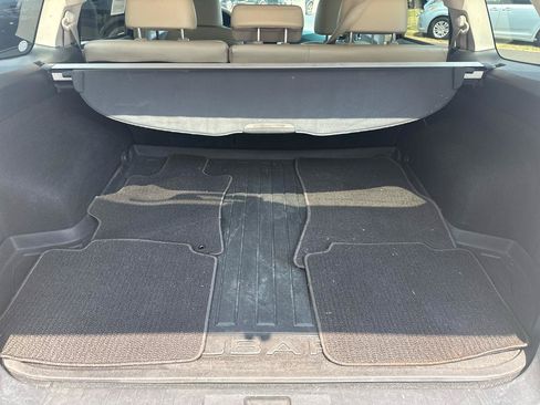 Used 2013 Subaru Outback 3.6R Limited w/ Moonroof Pkg AWD/4WD image 46