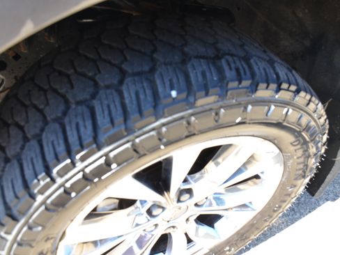 Used 2016 Ford F150 Lariat w/ Equipment Group 502A Luxury AWD/4WD image 17