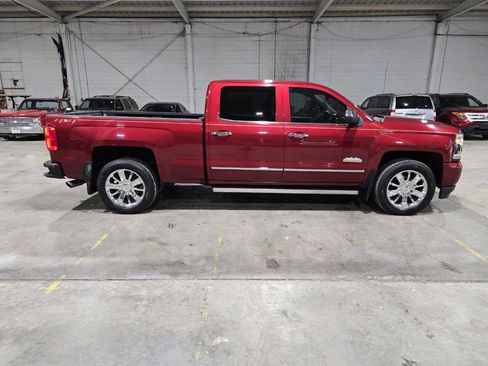 Used 2018 Chevrolet Silverado 1500 High Country image 18