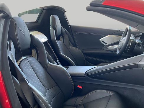 Used 2023 Chevrolet Corvette Stingray Premium Conv w/ Battery Protection Package RWD image 9
