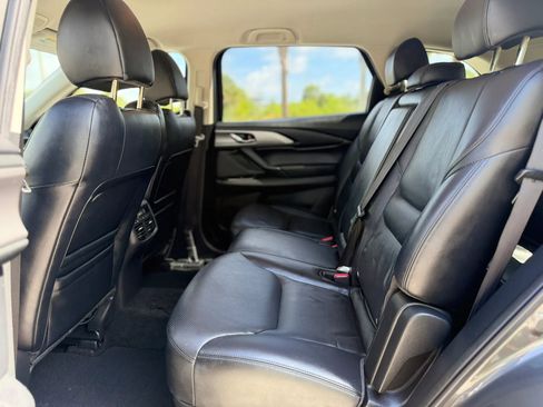 Used 2018 MAZDA CX-9 Touring FWD image 16