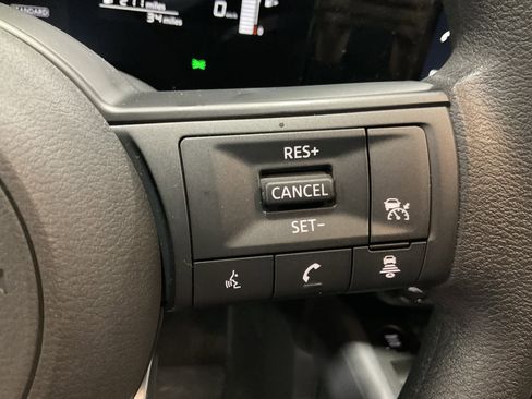 Used 2026 Nissan Kicks SV w/ SV Premium Package image 31