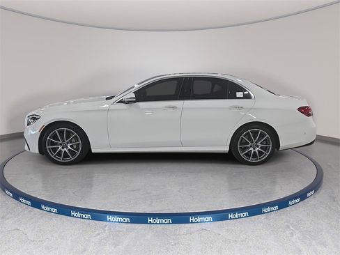 Used 2021 Mercedes-Benz E 450 4MATIC Sedan image 9