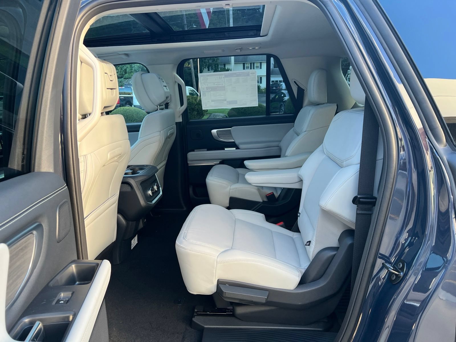 New 2027 Ford Expedition Max Platinum AWD/4WD image 15