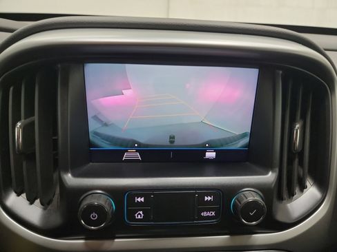 Used 2021 Chevrolet Colorado LT w/ LT Convenience Package image 23