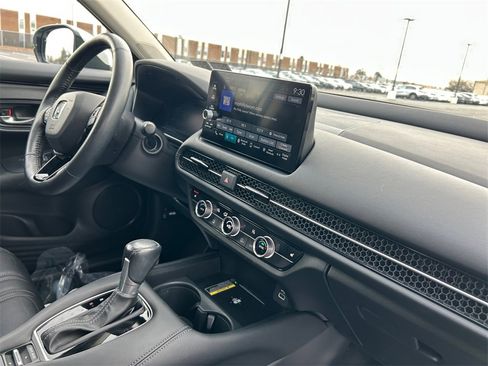 Certified 2024 Honda HR-V EX-L image 19