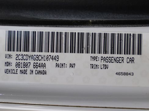 Used 2012 Dodge Challenger SXT RWD image 31