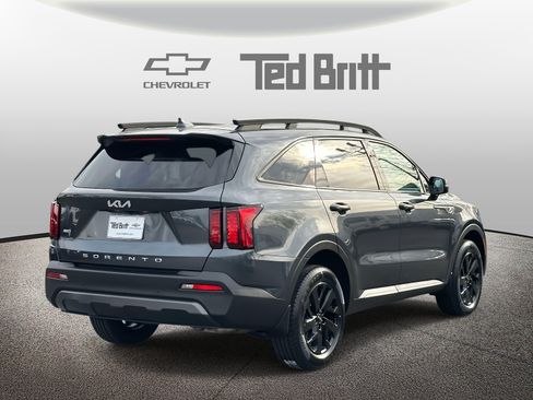 Used 2022 Kia Sorento S image 4