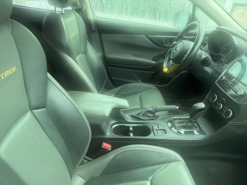 Used 2021 Subaru Crosstrek 2.5i Sport w/ Moonroof Package image 5