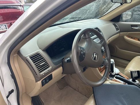 Used 2004 Honda Accord EX image 7