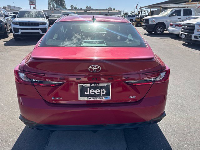 Used 2025 Toyota Camry SE FWD image 4