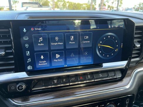 Used 2024 Chevrolet Silverado 3500 LT w/ Convenience Package image 13