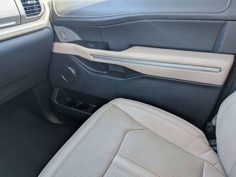 Used 2023 Ford Expedition Max Limited RWD image 17