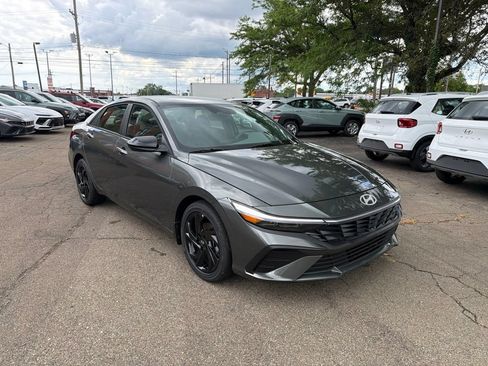 New 2026 Hyundai Elantra Sport FWD image 1