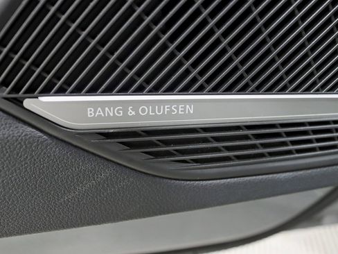 Used 2021 Audi RS 5 w/ Black Optic Carbon Package image 35