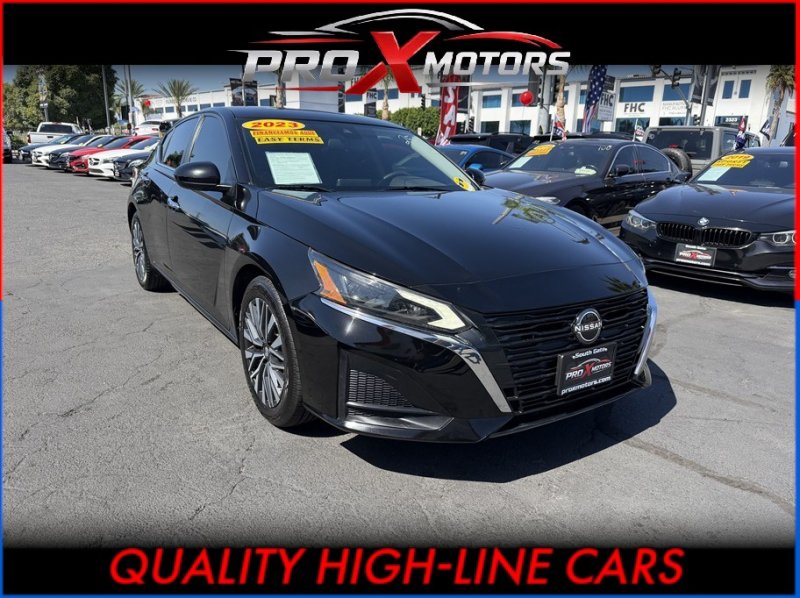 Used 2023 Nissan Altima 2.5 SV FWD image 1
