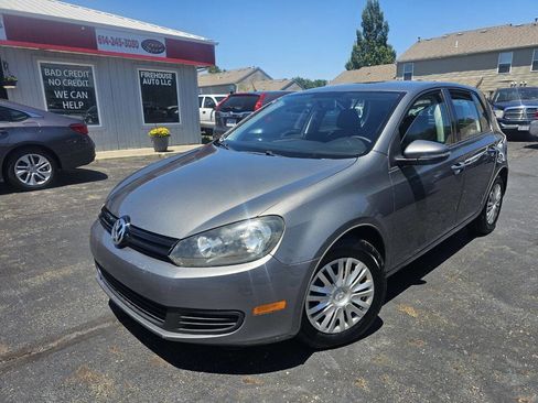 Used 2012 Volkswagen Golf 4-Door FWD image 2