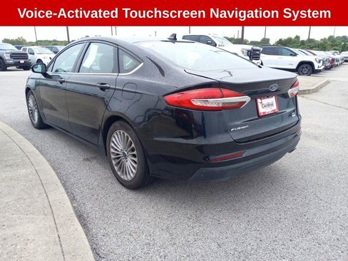 Used 2020 Ford Fusion SE image 12