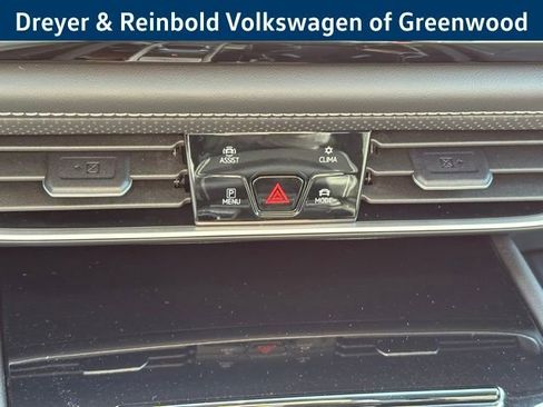 New 2026 Volkswagen Atlas SEL image 18