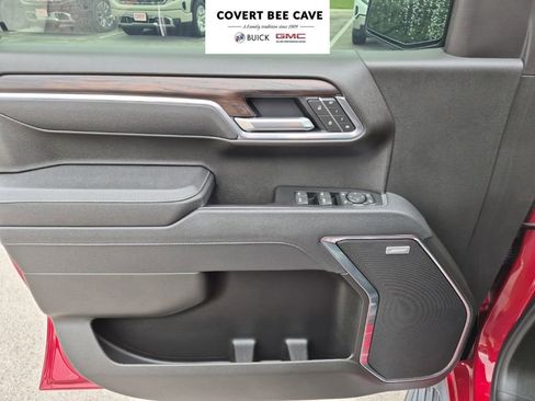Used 2025 GMC Sierra 1500 SLT image 27