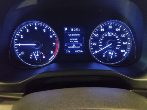 Used 2020 Hyundai Elantra SEL image 23