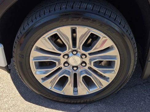 Certified 2022 GMC Sierra 1500 Denali w/ Denali Premium Package image 9