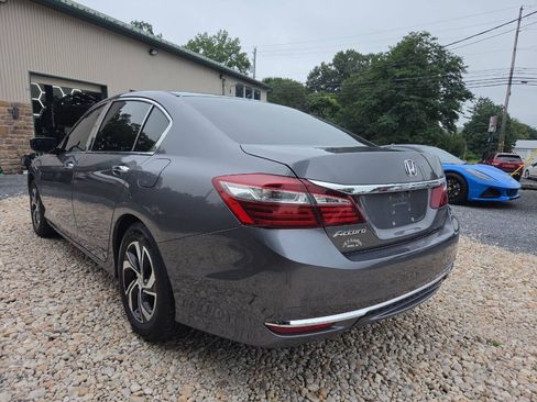 Used 2016 Honda Accord LX image 4
