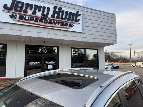 Used 2019 Honda CR-V Touring image 11