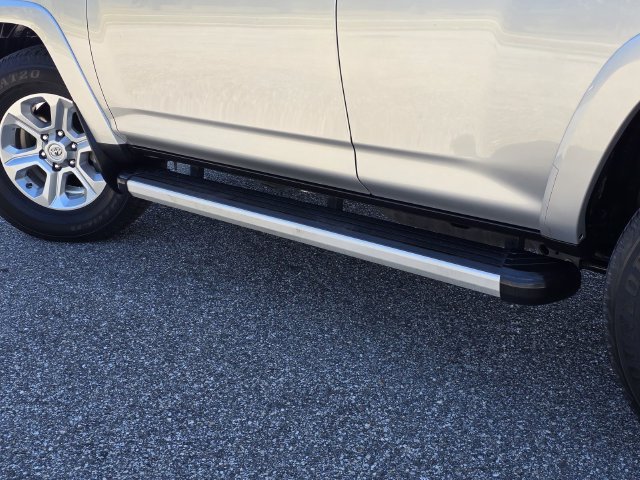 Certified 2022 Toyota 4Runner SR5 AWD/4WD image 28