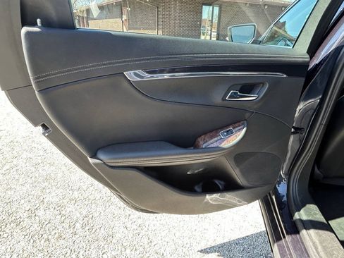 Used 2014 Chevrolet Impala LT FWD image 19