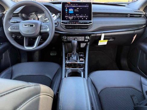 New 2026 Jeep Compass Latitude AWD/4WD image 7