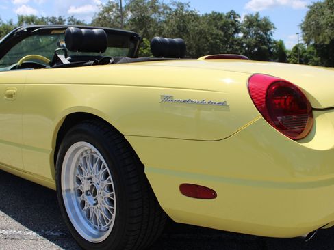 Used 2002 Ford Thunderbird RWD image 31