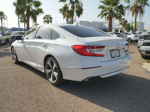 Used 2019 Honda Accord Touring image 7