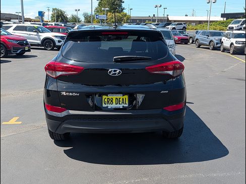Used 2017 Hyundai Tucson SE w/ SE Popular Package 02 AWD/4WD image 6