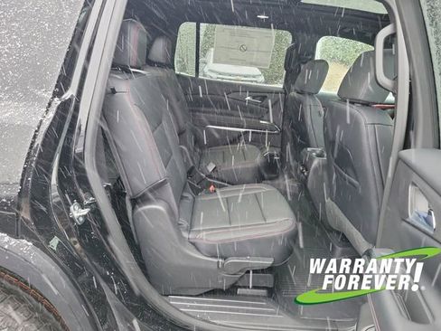 New 2026 Chevrolet Traverse Z71 image 17