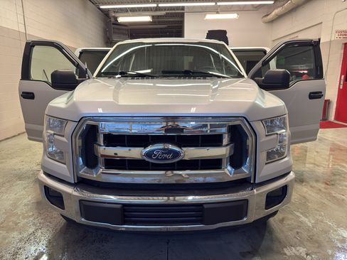Used 2015 Ford F150 XLT image 8