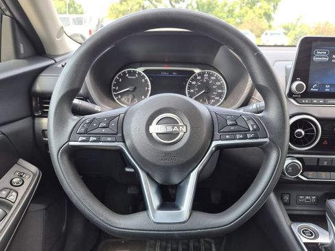 Used 2024 Nissan Sentra SV FWD image 15