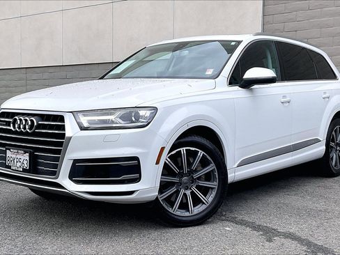 Used 2017 Audi Q7 3.0T Premium Plus w/ Premium Plus Package image 12