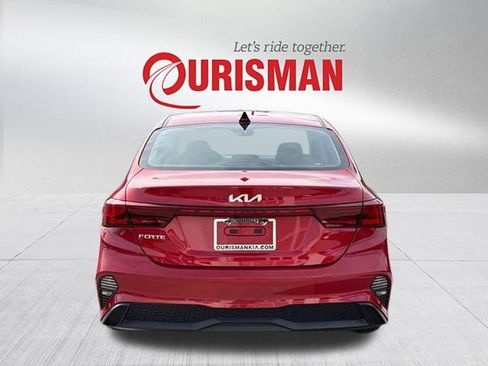 Certified 2023 Kia Forte LXS w/ LXS Technology Package image 3
