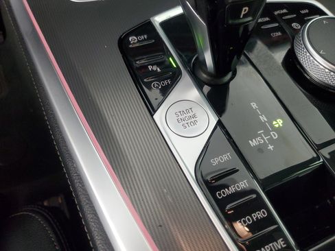 Used 2019 BMW X5 xDrive40i AWD/4WD image 18