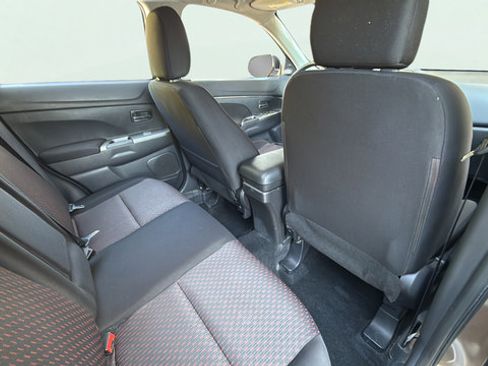 Used 2019 Mitsubishi Outlander Sport SE FWD image 29