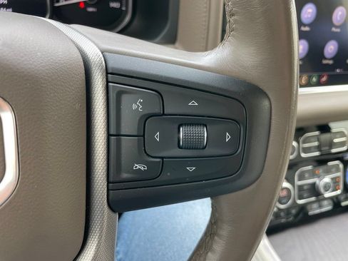 Used 2021 GMC Yukon XL Denali AWD/4WD image 25