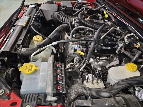 Used 2011 Jeep Wrangler Sport AWD/4WD image 41