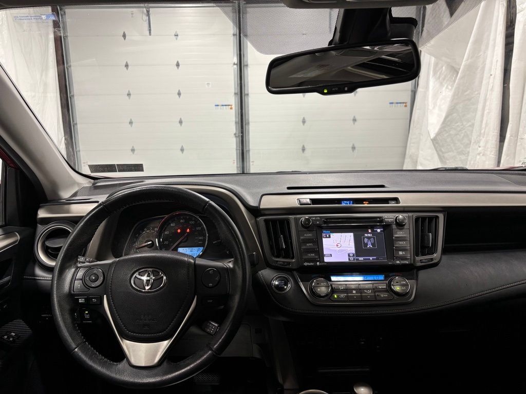 Used 2015 Toyota RAV4 Limited w/ Technology Package AWD/4WD image 16