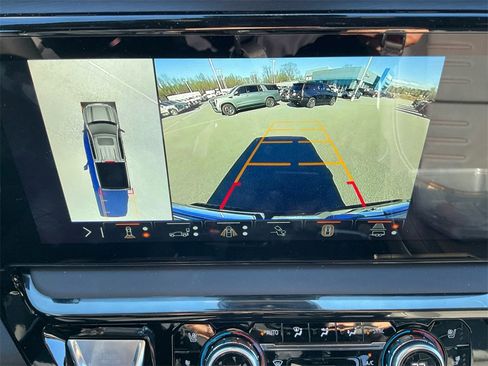 Used 2025 GMC Sierra 1500 AT4X image 19