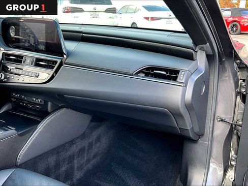 Used 2022 Lexus ES 350 w/ Premium Package image 15