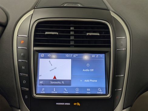 Used 2020 Lincoln Nautilus FWD w/ Equipment Group 101A image 18