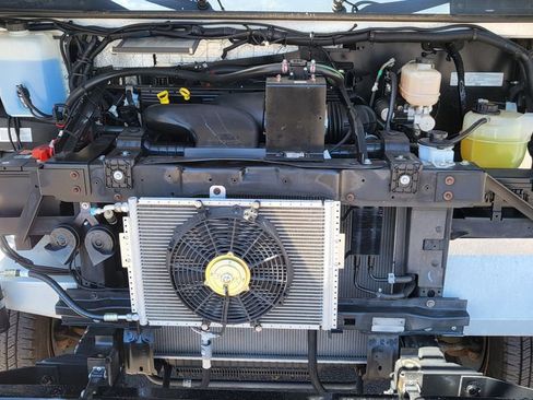 Used 2019 Ford E-450 and Econoline 450 Super Duty RWD image 36